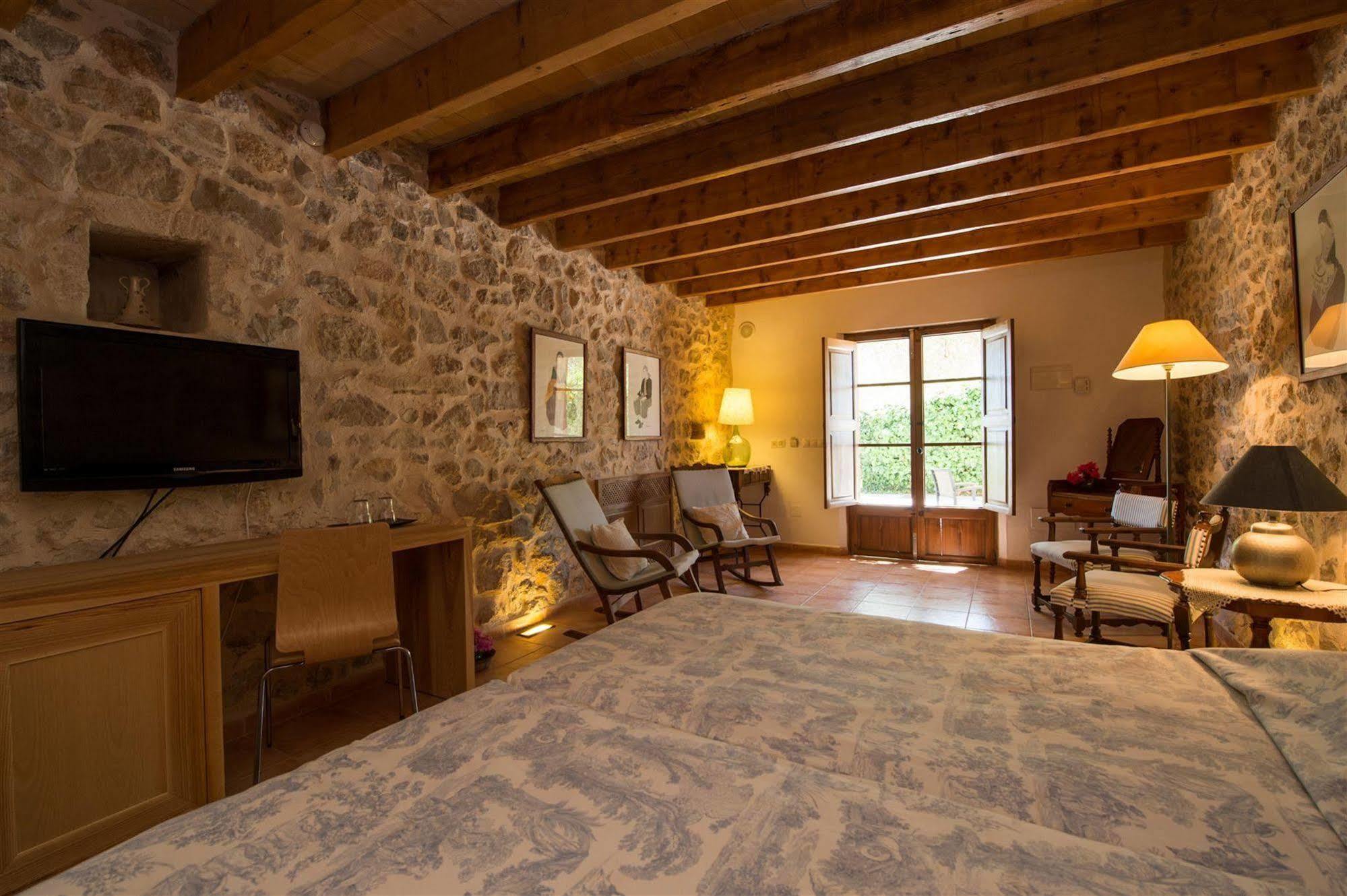 Hotel Rural Can Feliu Porreres Exterior photo